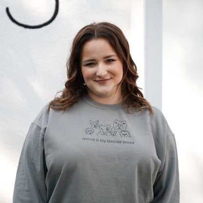 Wags Rescue Ilustration Embroidered Sweatshirt in Gray